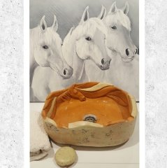El Yapımı Seramik Lavabo - Çift At Kabartma Dekorlu