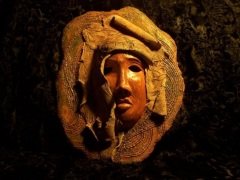 El Yapımı Seramik Pano - Kimlikler - Donuk Kadın 44x33x9 cm