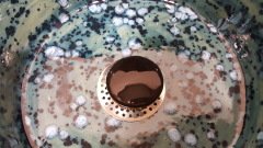 İçi Turkuaz içine kristal patlamalı, Dışı Parlak Siyah sırlı El Yapımı Seramik Lavabo