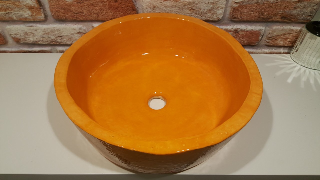 Turuncu renkli El yapımı seramik lavabo 2