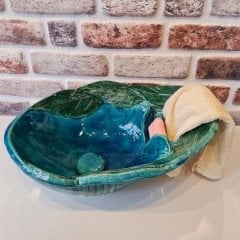 Havlu askılıklı sabunluklu lavabo