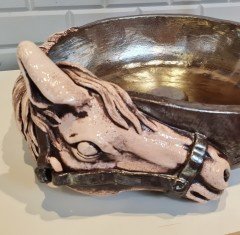 Atlı Lavbo Bronz Sırlı